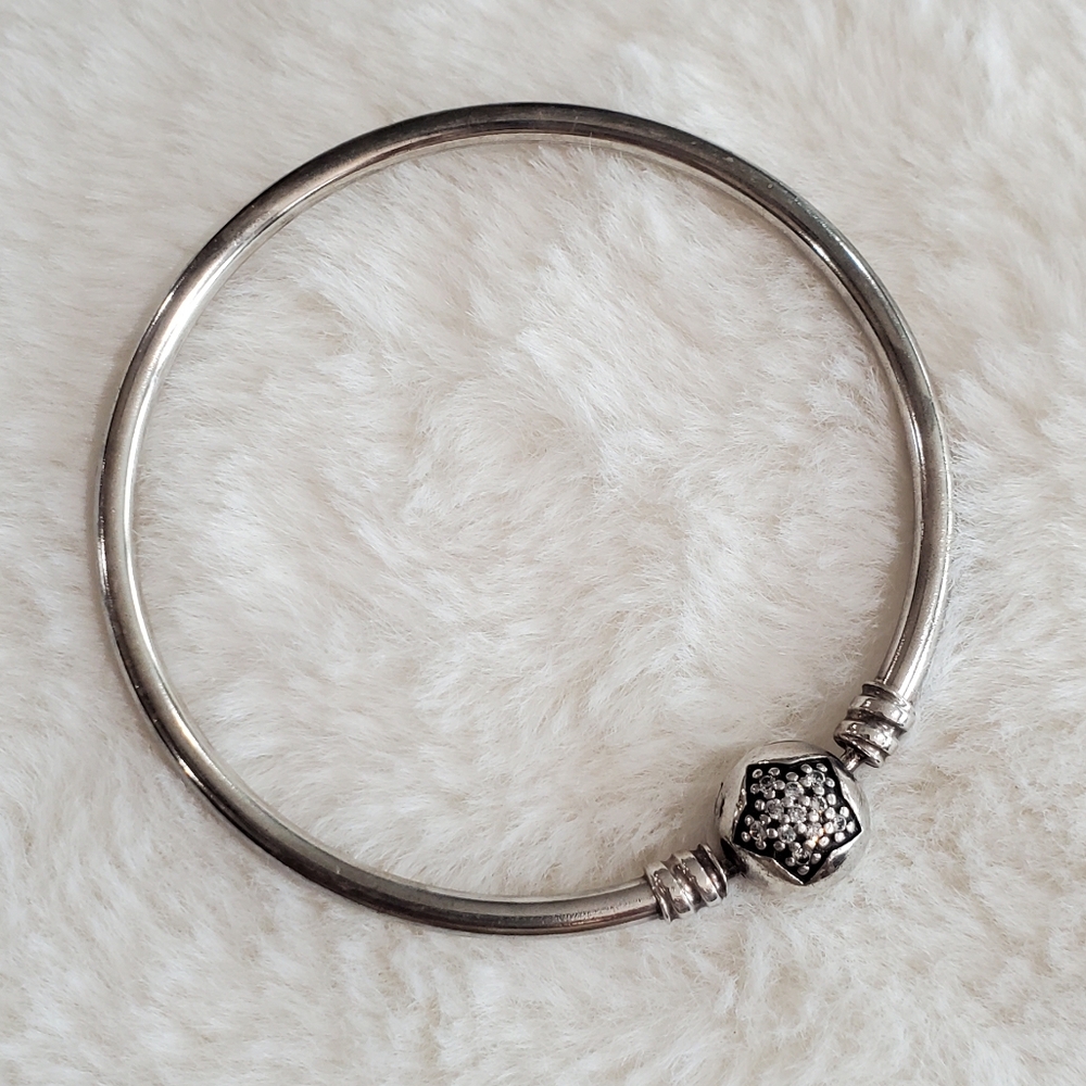 Pandora sterling silver bangle bracelet 6.7"